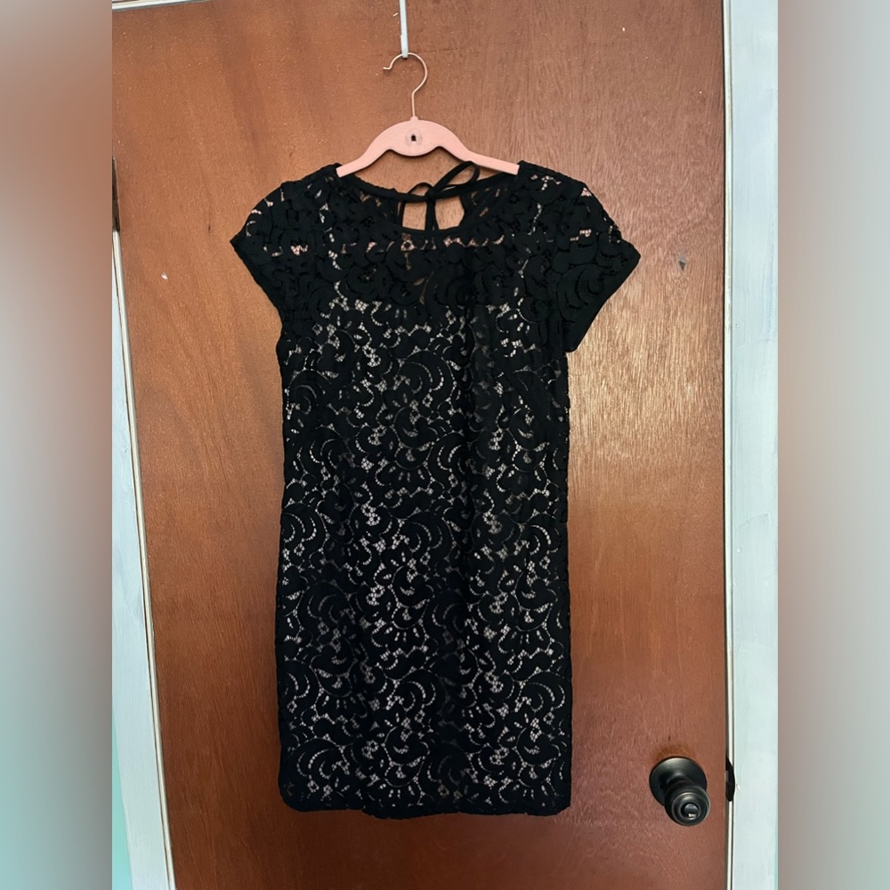Black lace Loft Dress petite